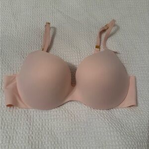 Victoria's Secret Light Pink incredible push-up
